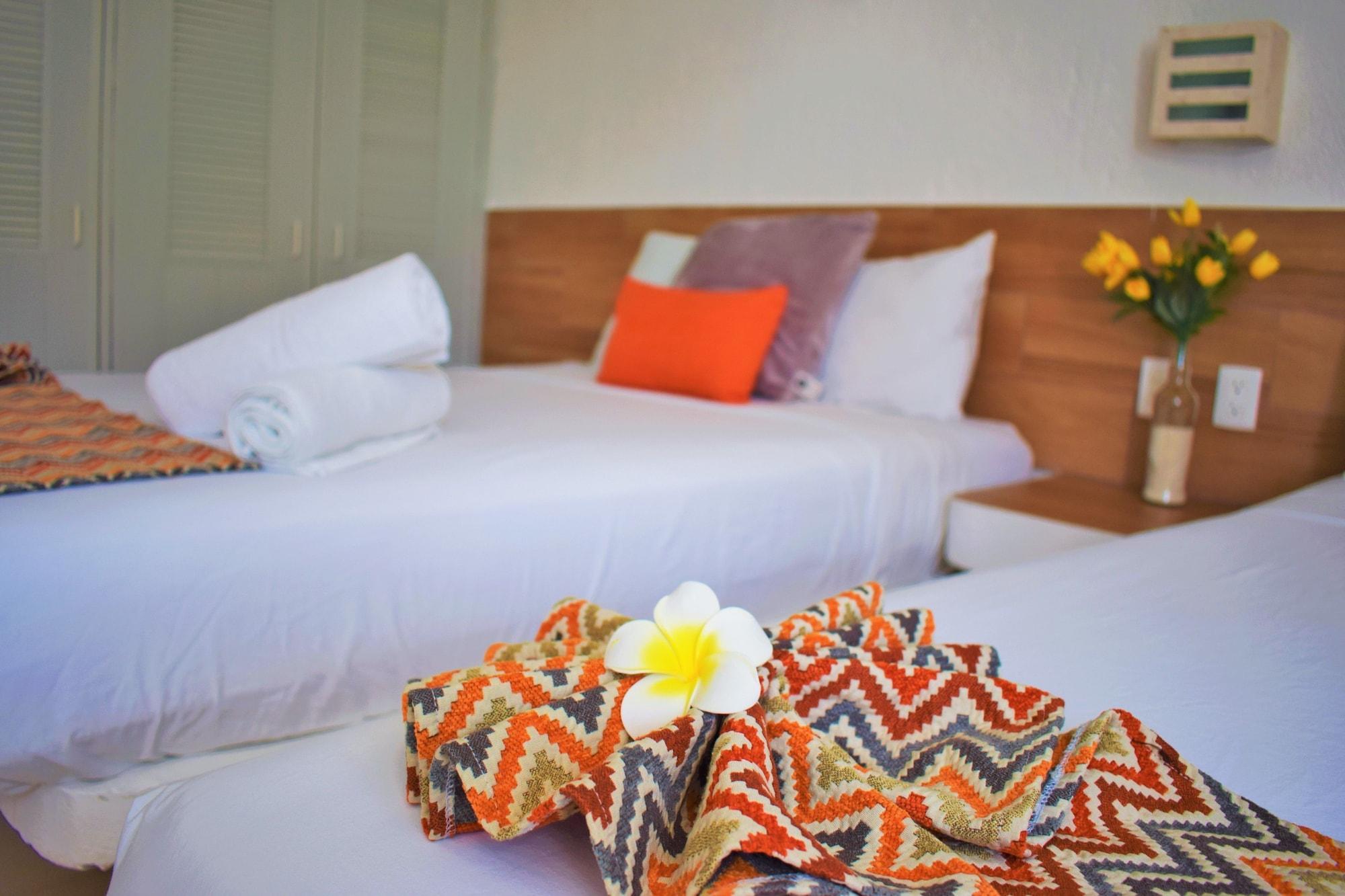 Arrecifes Suites Пуэрто-Морелос Экстерьер фото